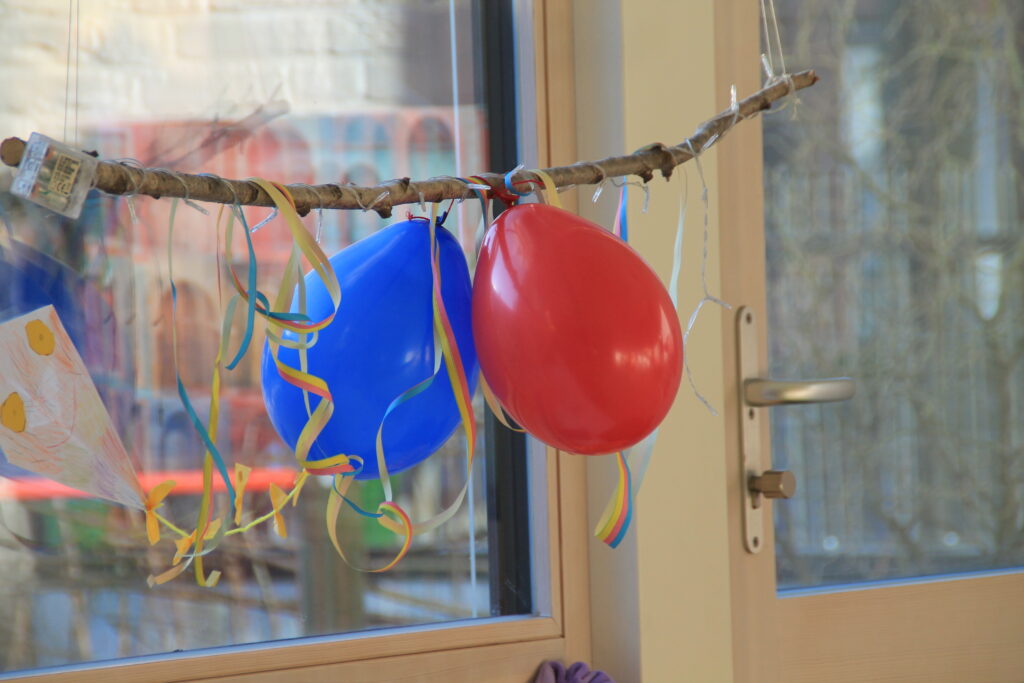 Buntes Treiben im Kindergarten