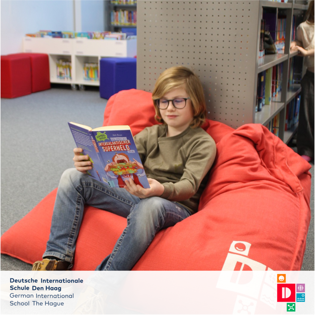 Neue Sitzsäcke in der DISDH-Bibliothek