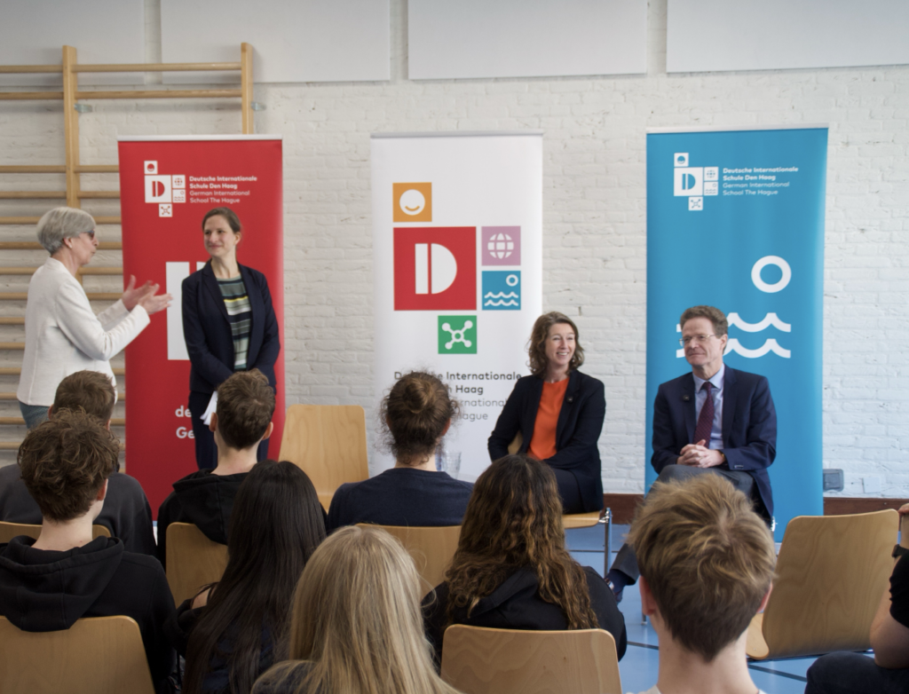 On 9 March, we had the pleasure of welcoming distinguished diplomatic guests to our school.