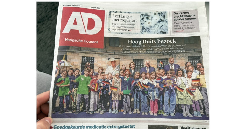 On 9 June 2026, our 2nd and 3rd grade students had the opportunity to take part the state visit of Federal President Frank-Walter Steinmeier and Elke Büdenbender to King Willem-Alexander and Queen Máxima.